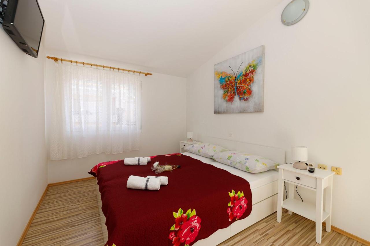 Apartman Gaby Makarska Exterior foto