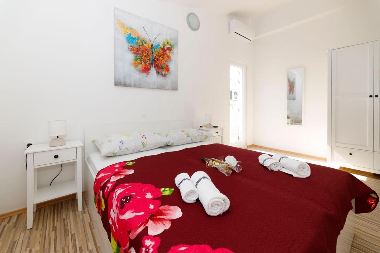 Apartman Gaby Makarska Exterior foto